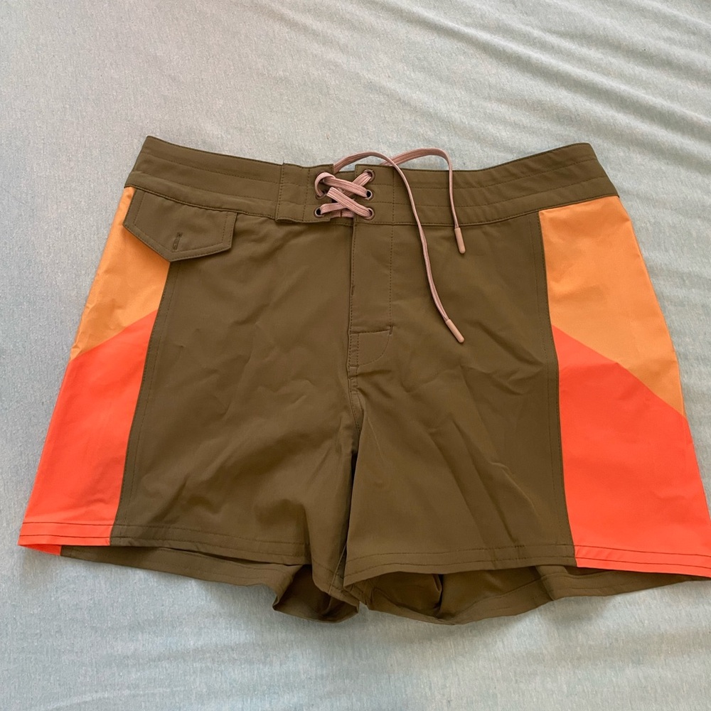 Rare Birdwell Beach Britches Birdie Boardshorts Army Green NWOT woman Size 4
